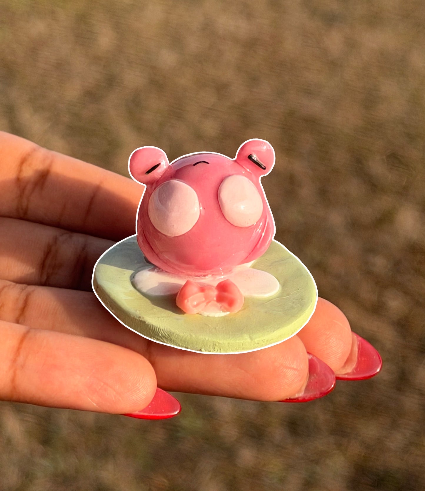 Glow in the dark Frogbun Desk Friend (Strawberry ver.)
